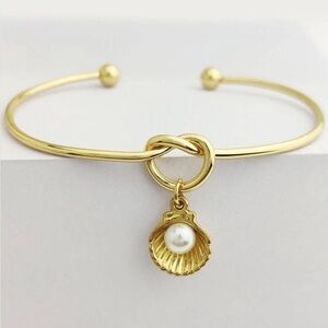 Cradled Pearl Oyster Clam Scallop Seashell Shell Mermaid Ocean Beach Knot Bangle
